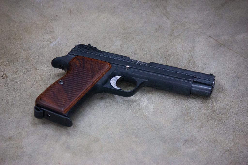 SIG P210-6 / マルシン工業 / 木製グリップ / ブラウン [AWG-1466