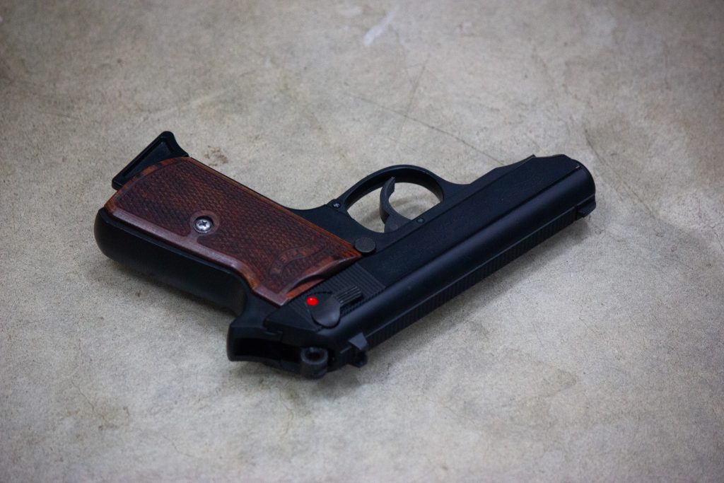 ワルサーPPK/S ｜マルゼン / 木製グリップ / チェッカー / ブラウン