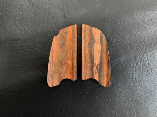 Wood grip USP Compact <Smooth / Brown>