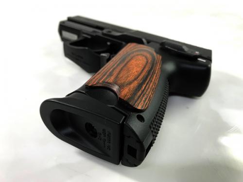 Wood grip USP Compact <Smooth / Brown>