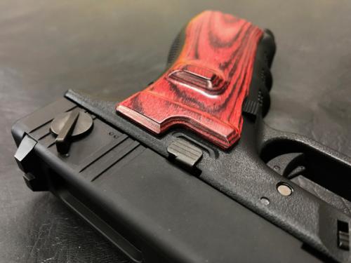 Wood Grip Glock 17-18C Smooth Red