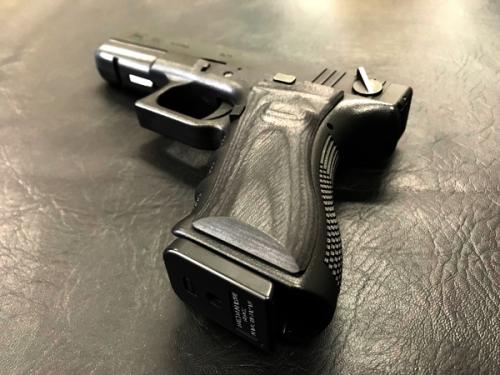 Wood grip Glock 17 / 18C <Smooth / Black>