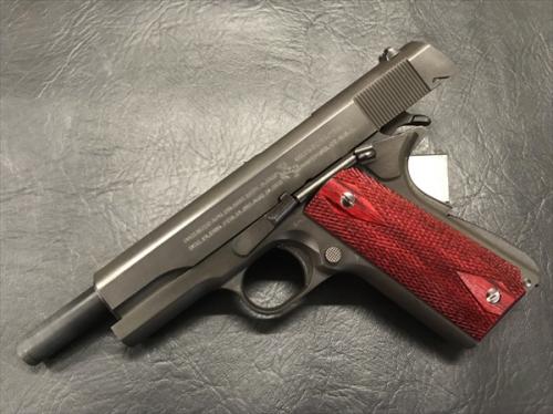 Wood Grip Government / 45 AUTO <Diamond Checker / Red>