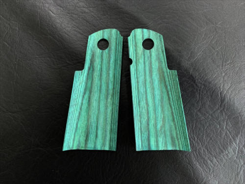 Wood grip Hi-CAPA 5.1 / 4.3 <Smooth / Green>