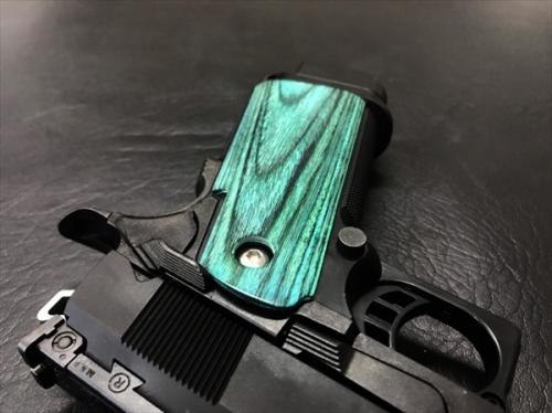 Wood grip Hi-CAPA 5.1 / 4.3 <Smooth / Green>