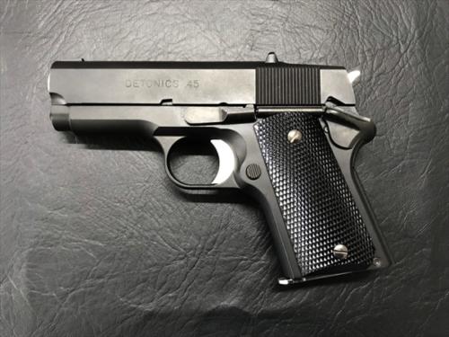 ウッドグリップ デトニクス.45 ＜フルチェッカー/ブラック＞